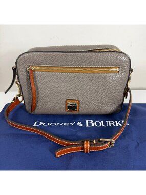 Dooney & Bourke Pebble Leather Camera Zip Crossbody Bag w Dust Bag EUC